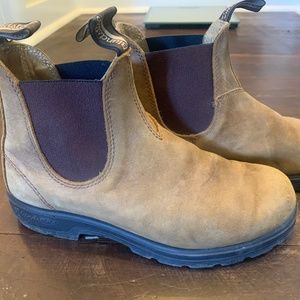 Blundstones